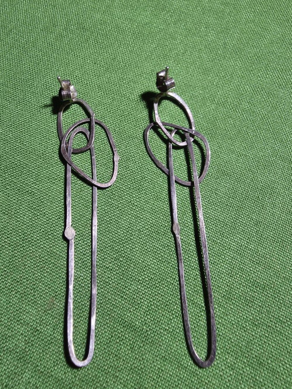 Sterling silver dangle drop earrings | Freeform link design | Abstract Brutalist